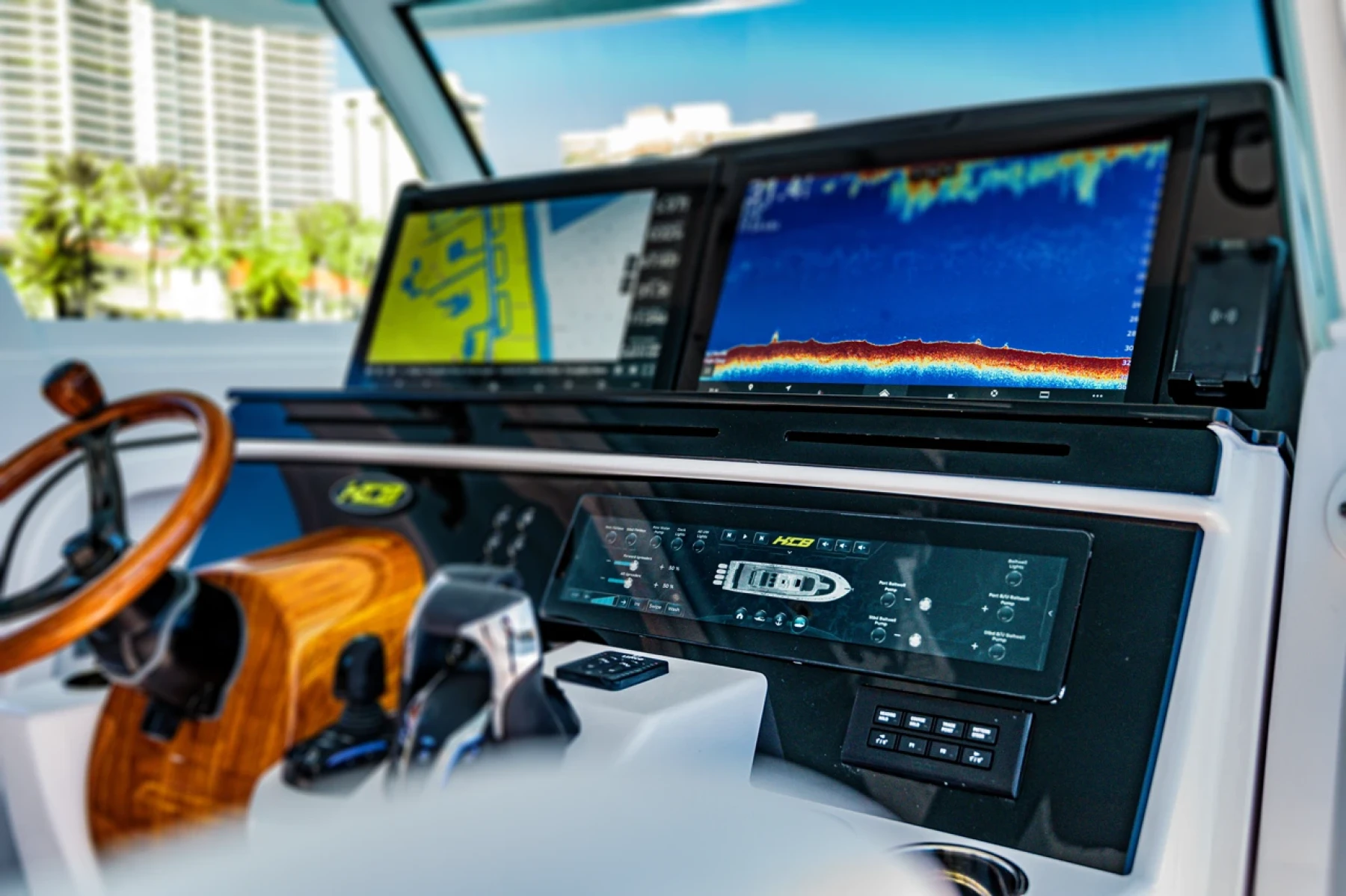 Data screen displayed on helm panel
